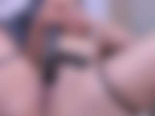 Live cam show with Luna - Control on SinfulBabes