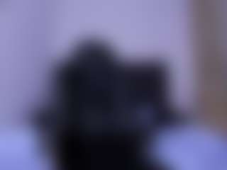 Live cam show with Luna - Deepthroat on slutload