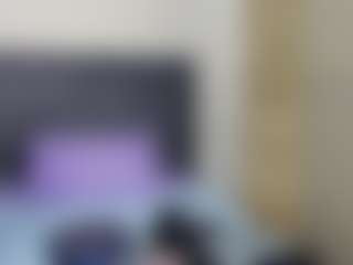 Live cam show with Luna - Cute on Camsoda