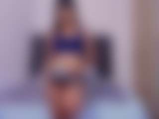 Show de câmera ao vivo com Luna - Dildo Brown Hair no Camsoda