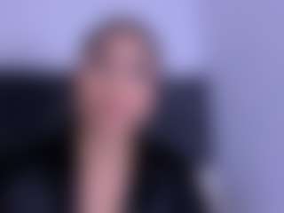 Luna's Live Sex Cam Show