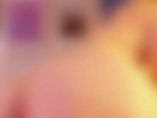 Live cam show with Lyanna-xz - Milk on fuklive.com