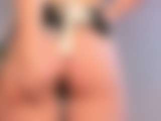 Live cam show with MirthGrave - Blue Eyes on Uber Horny
