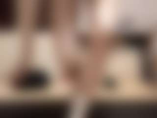 Live cam show with Janet - Hairy Pussy on luckytryst.com