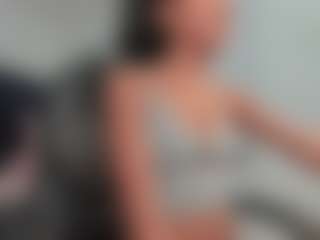 Live cam show with vickycastillo - Tease on Camming Site