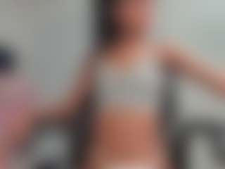 Live cam show with vickycastillo - Sexwebcam on Latina Girls