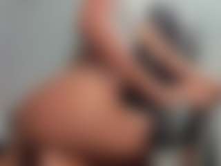 Live cam show with vickycastillo - Brown Eyes on Pornisteam.com