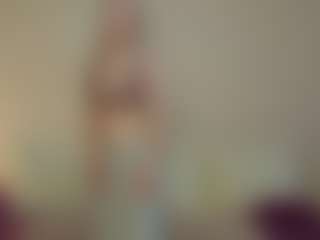 Live cam show with VitaKotterna - White on Hubzter Live
