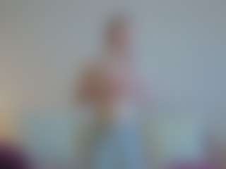 Live cam show with VitaKotterna - Public on makecum.org