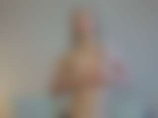 Live cam show with VitaKotterna - Oil on instabang
