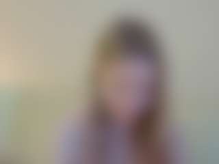Live cam show with VitaKotterna - Upskirt on madthumbs