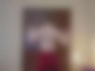 Live cam show with VitaKotterna - Upskirt on Uber Horny