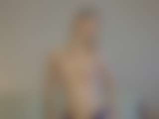 Live cam show with VitaKotterna - College on Uber Horny