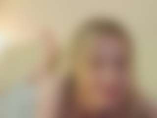 Live cam show with VitaKotterna - Public on StripNow