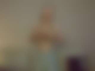 Live cam show with VitaKotterna - Tittyfuck on Milfs Live