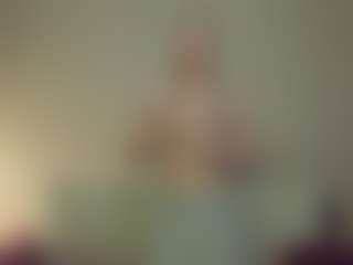Live cam show with VitaKotterna - Green Eyes on Gym Cam Girls