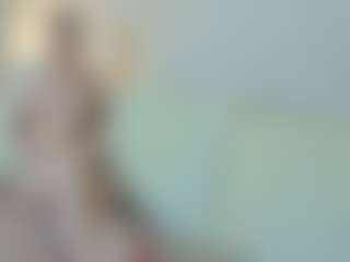 Live cam show with VitaKotterna - Skinny on Milfs Live
