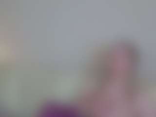 Live cam show with VitaKotterna - Skinny on Camsoda