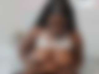 Live cam show with AbbyyJohn - Squirt on Latina Girls