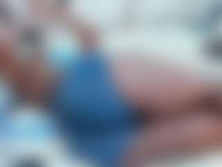 Live cam show with AbbyyJohn - Ebony on CamwithHer | colombia