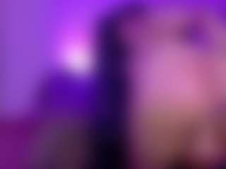 Live cam show with Aleja-storm - Body Massage on CamClone