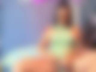 Live cam show with alicee-fooxx - Thin on TeamSkeetLive