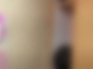 Live cam show with alicee-fooxx - Public on Camsoda