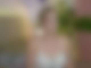 AuroraMore's Live Sex Cam Show