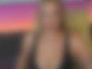 Live cam show with AuroraMore - Vr on Camsoda