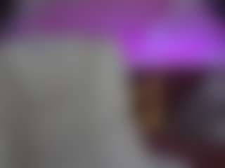 Live cam show with AuroraMore - Butt Plug on CamClone