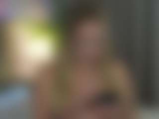 AuroraMore's Live Sex Cam Show