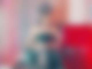Live cam show with Bianca dream - HD on Milfs Live