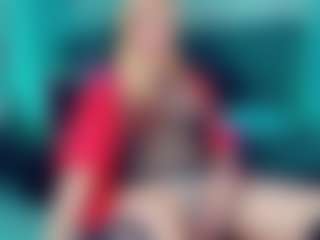 Live cam show with Bianca dream - Tease on livesuperchat.net