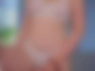Live cam show with Eva - Blue Eyes on Fling VIP Chat
