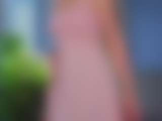 Live cam show with Eva - Normal on camgirlchat.live