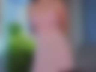 Live cam show with Eva - Fingering on madthumbs