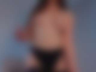 Eva's Live Sex Cam Show