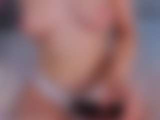 Eva's Live Sex Cam Show