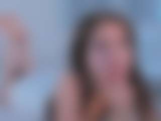 Live cam show with Eva - Normal on Camming Site