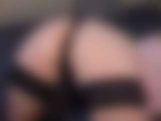 Eva's Live Sex Cam Show