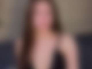Live cam show with Eva - Fingering on CamClone