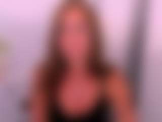 Live cam show with ClarissaQueen - Brown Hair MILF on infinitiblacc.com