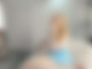 EmelineHiller's Live Sex Cam Show