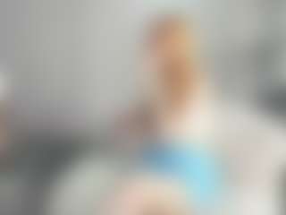EmelineHiller's Live Sex Cam Show