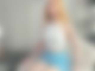 Live cam show with EmelineHiller - Nipple Piercings on TastyBlacksLive