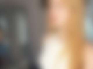 Live cam show with EmelineHiller - Blowjob on Chatstar