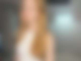 EmelineHiller's Live Sex Cam Show