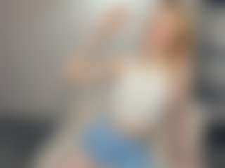 EmelineHiller's Live Sex Cam Show