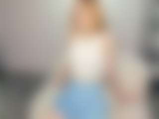 EmelineHiller's Live Sex Cam Show