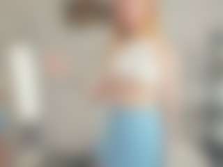 EmelineHiller's Live Sex Cam Show
